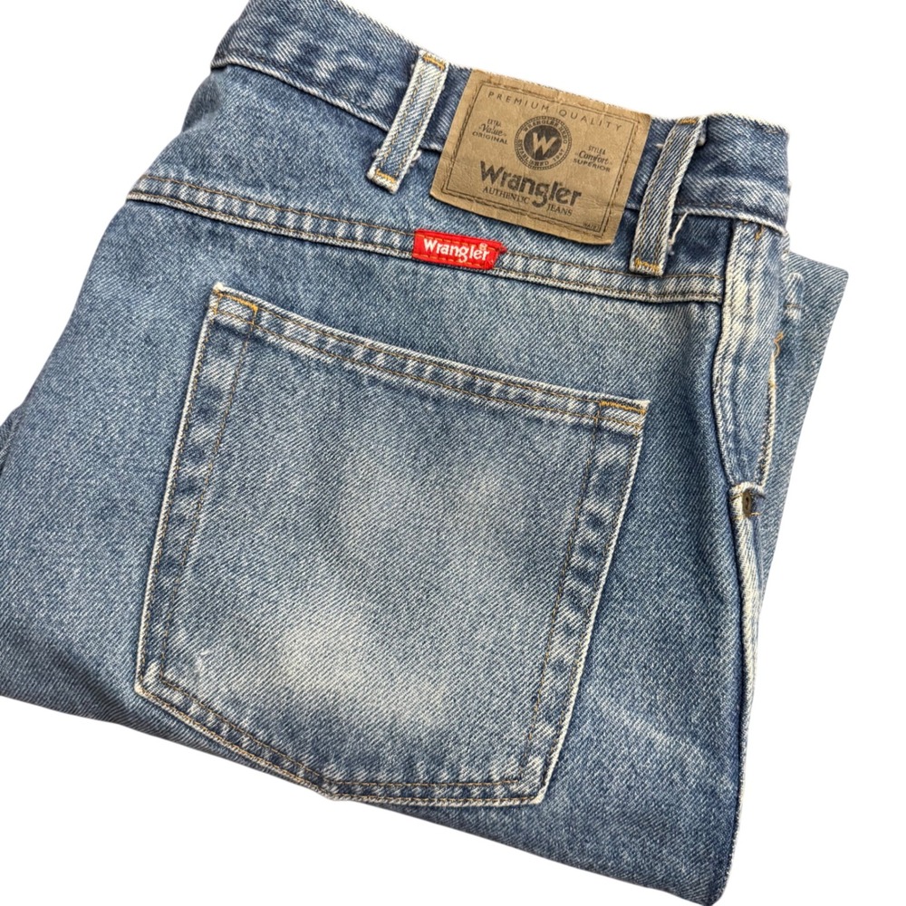 Wrangler‎ Authentic Jeans Men's 38x29 Light Wash Straight Leg Denim Pants